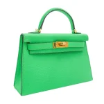 Mirror Quality Hermès Replicas - Kelly II Sellier Mini Vert Comic Chevre Gold HW Side